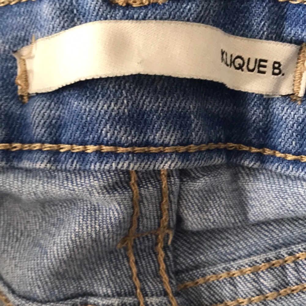 Jean Ripped Shorts - Picture 3 of 4